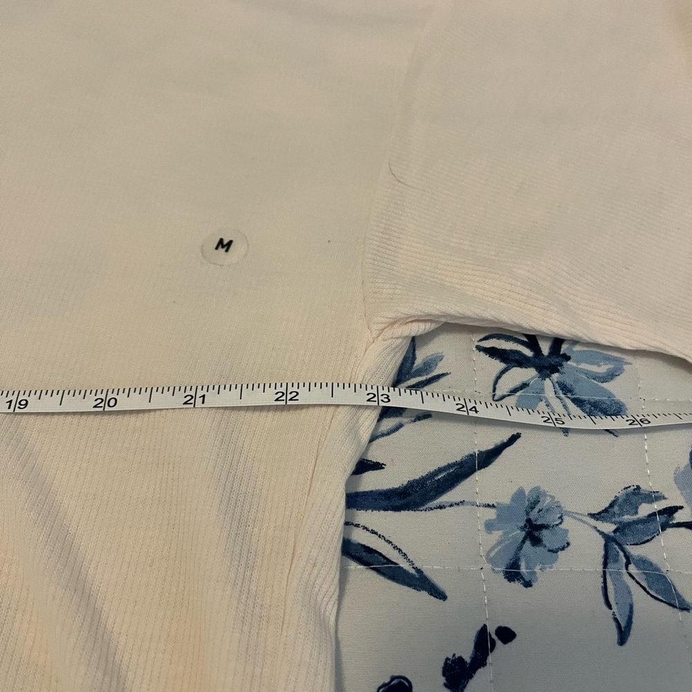 American Eagle Open Back Top. - Picture 6 of 11